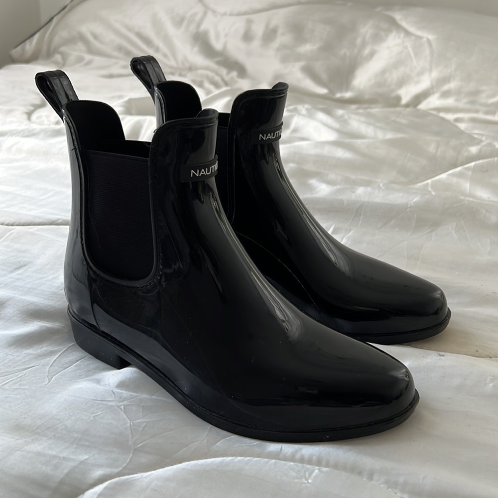 Nautica Rain Boots Black - Picture 2 of 4